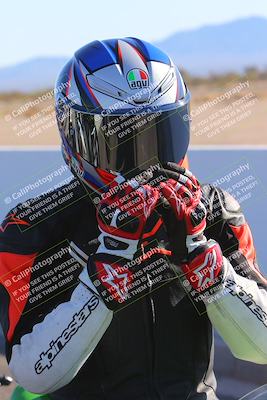 media/Mar-09-2025-TrackXperience (Sun) [[4c2000c718]]/1-Around the Pits-Pre Grid/